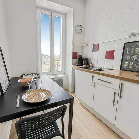 Confort Et Charme En Plein Brest, Vue Sur La Rade Appartement